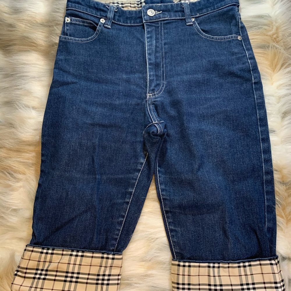 SOLD*** Burberry capris